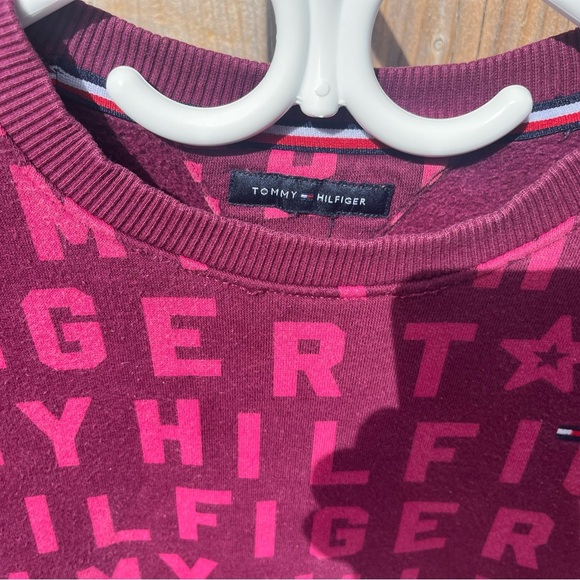Tommy Hilfiger girls crewneck sweater size medium (8-10) gently used - Picture 3 of 5